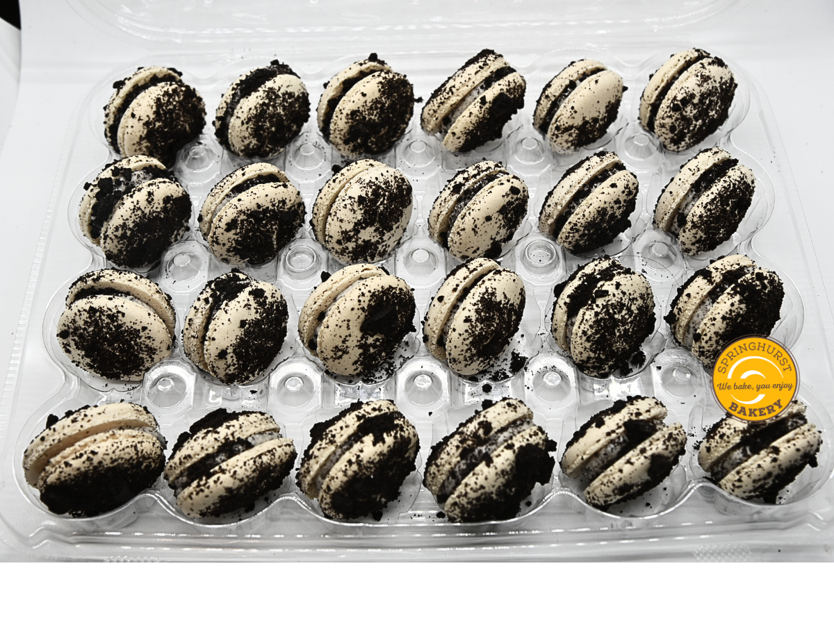 .BOX Macaron Cookies & Cream