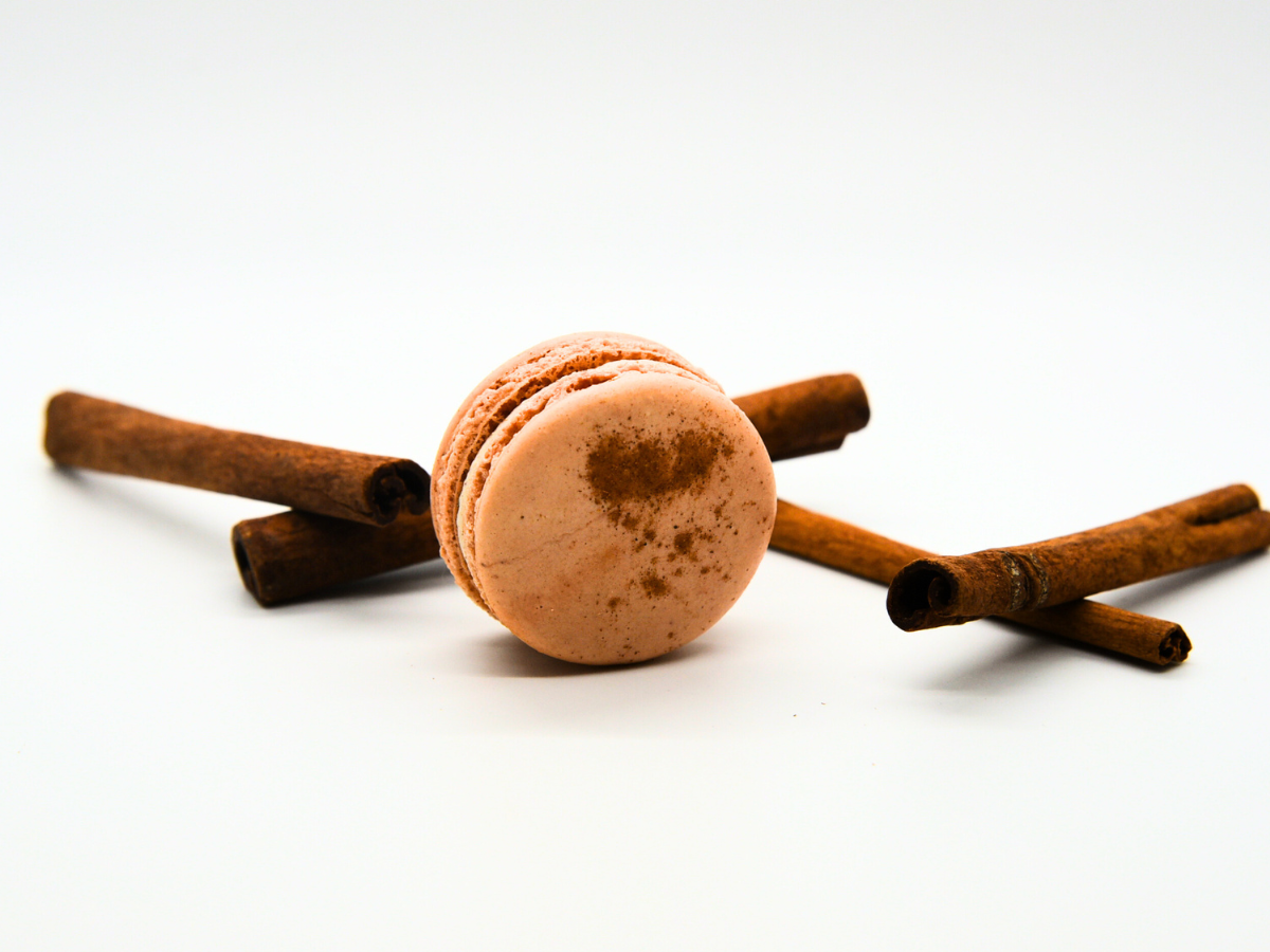 Macaron Cinnamon