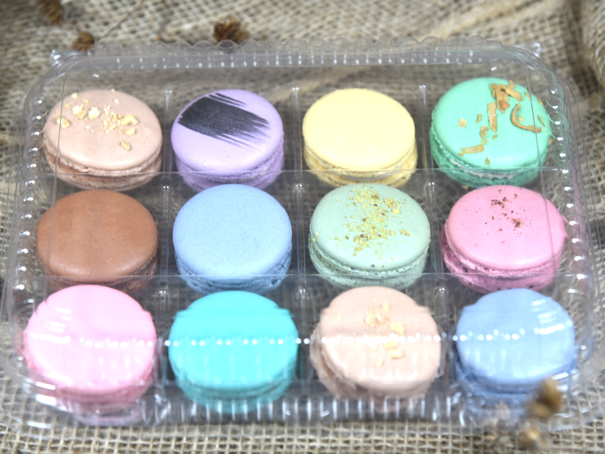 .BOX Surprise me! Macarons BOX 6 / 12 / 24 / 35 pcs.