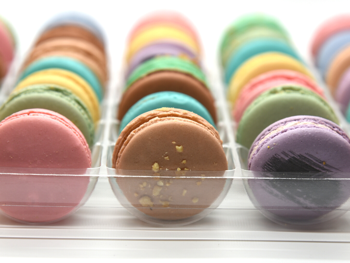 .BOX Surprise me! Macarons BOX 6 / 12 / 24 / 35 pcs.