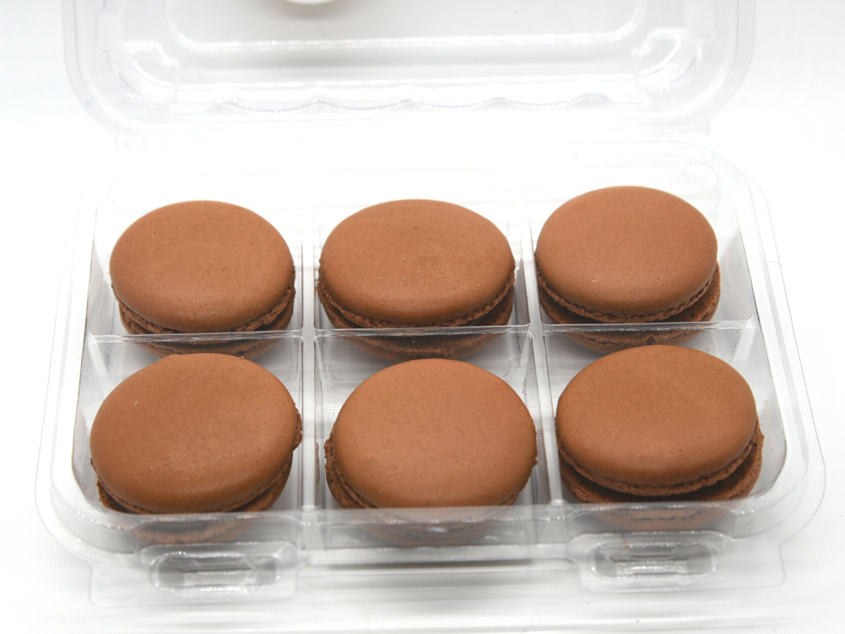 Macaron Milk CHocolate