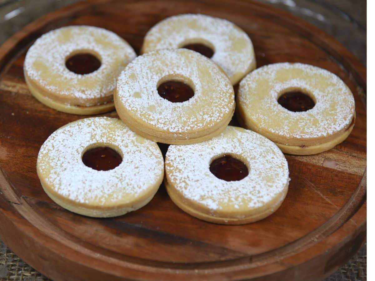 European cookies - Linzer Circle - VEGAN - Gluten Free Friendly