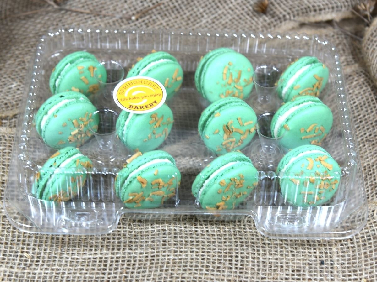 Macaron Caribbean Coconut