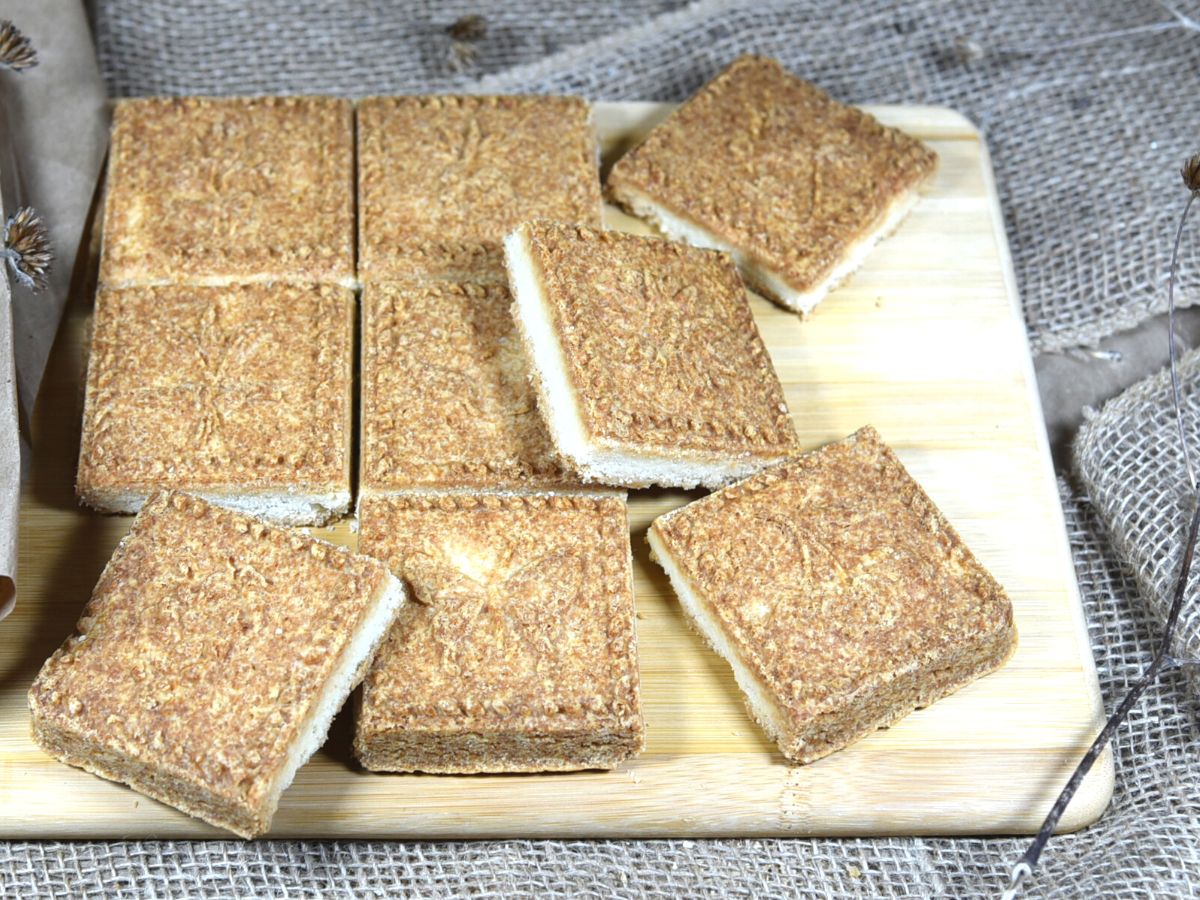 European cookies - Traditional Shortbread Square
