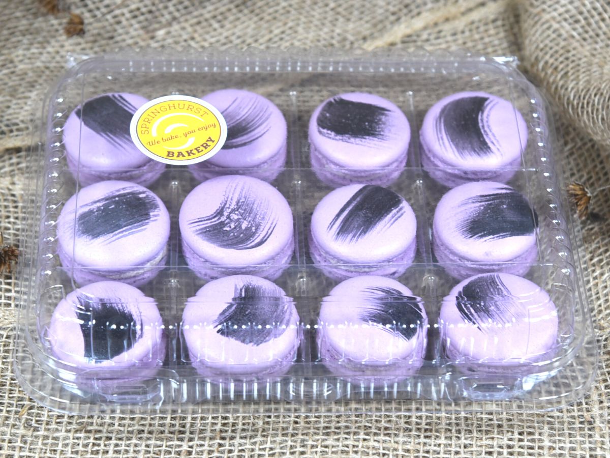 Blackberry_macaron 12 psc