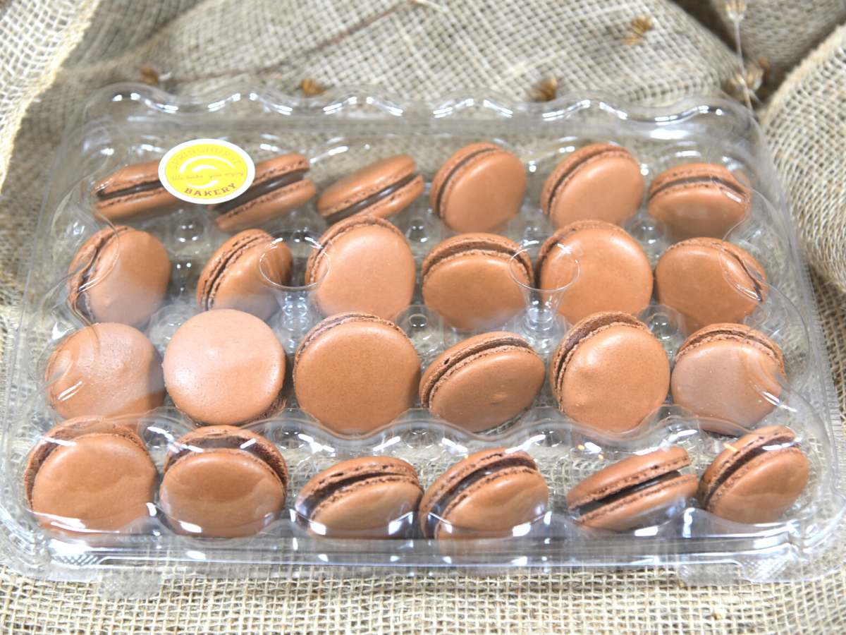 Macaron Milk CHocolate