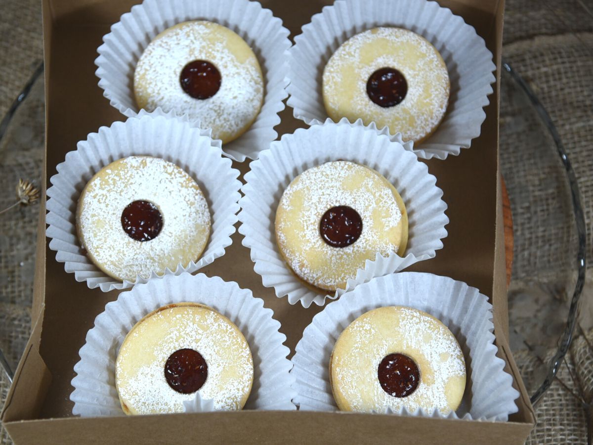 European cookies - Linzer Circle - VEGAN - Gluten Free Friendly