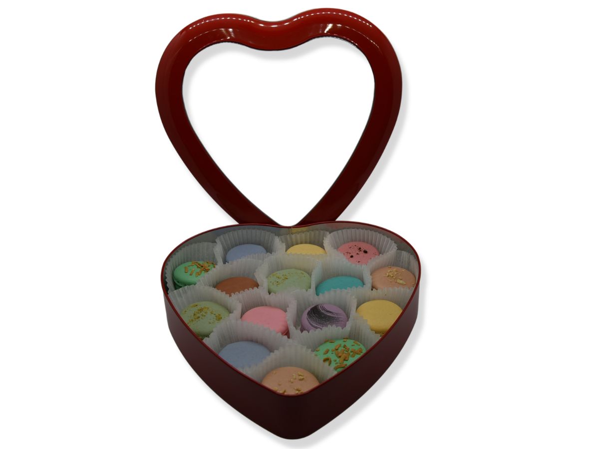 Valentine's Day Macarons BOX , Heart DeLuxe BOX of 15 pcs