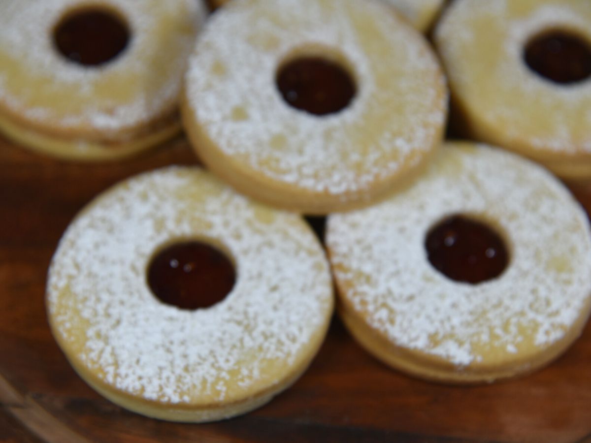 European cookies - Linzer Circle - VEGAN - Gluten Free Friendly